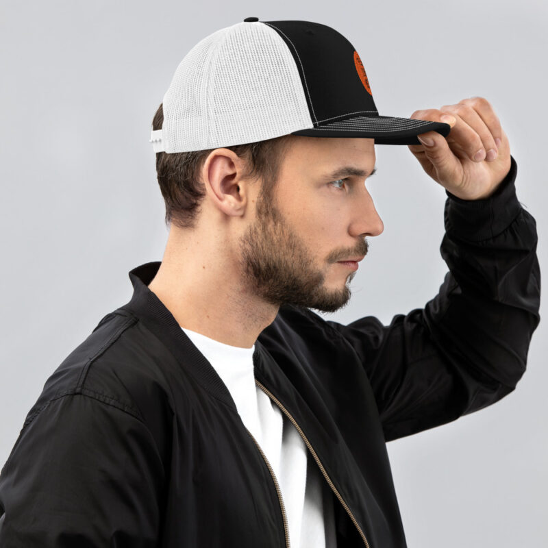 Snapback trucker cap black white 5fcc3fb300c87.jpg